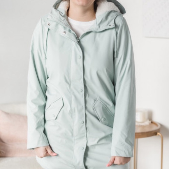 Mint green raincoat - Picture 1 of 10